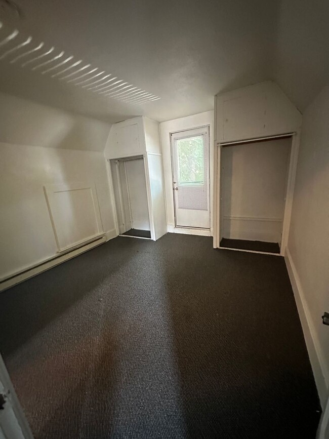 Building Photo - AI - 02 - 8th St