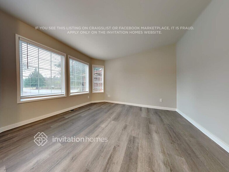 Building Photo - 5100 41st Ave SE