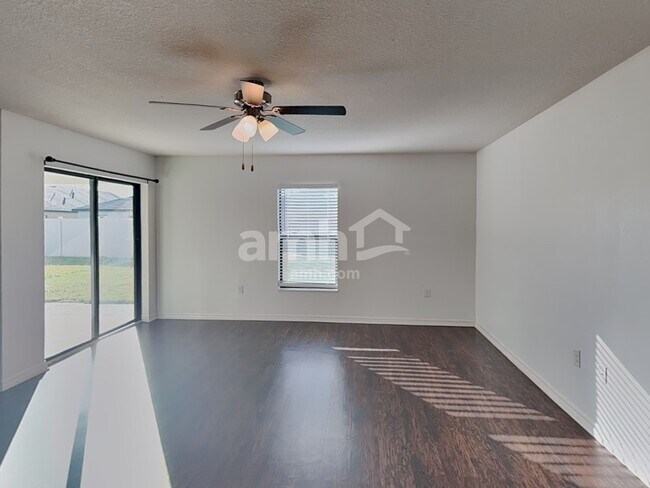 Building Photo - 1114 Brenton Leaf Dr