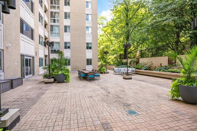 Building Photo - 4601 N Park Ave