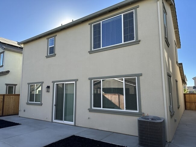 Building Photo - Come Tour This Beautiful Brand New 4-Bedro...