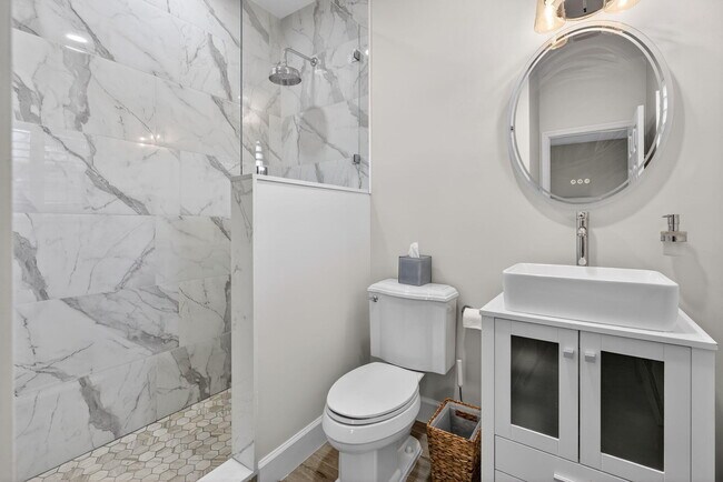 Building Photo - 3069 Mainsail Cir