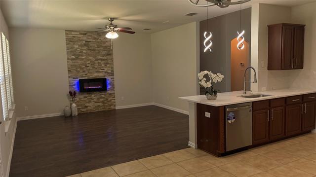 Building Photo - 12417 Sunrise Dr