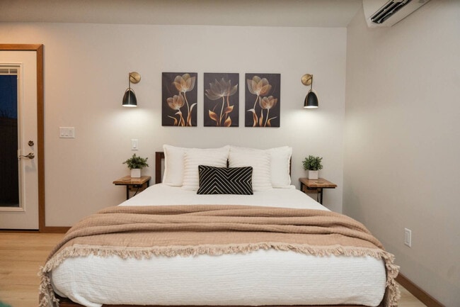 Building Photo - 10268 Cleveland Rd