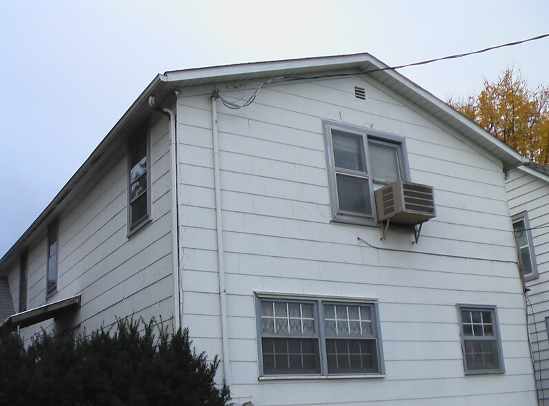 Outside 2nd Floor - 538 W Exchange St