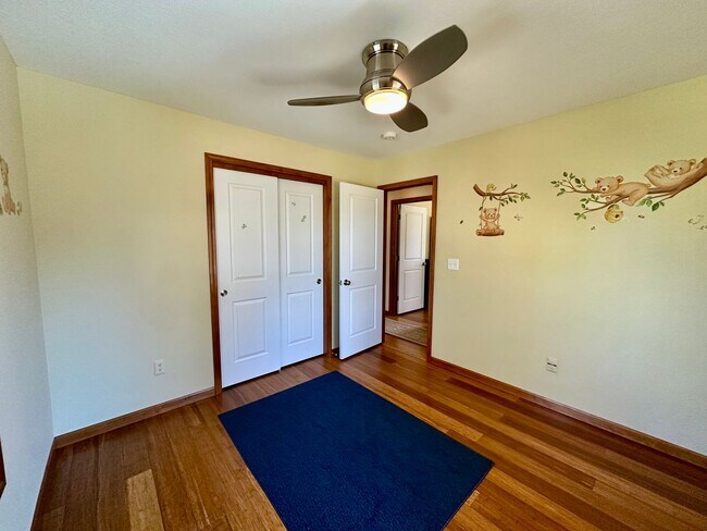 Building Photo - Stunning Running Y Ridge Home with Lake Views – Furnished or Unfurnished!