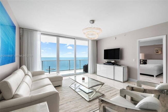 Building Photo - 3951 S Ocean Dr
