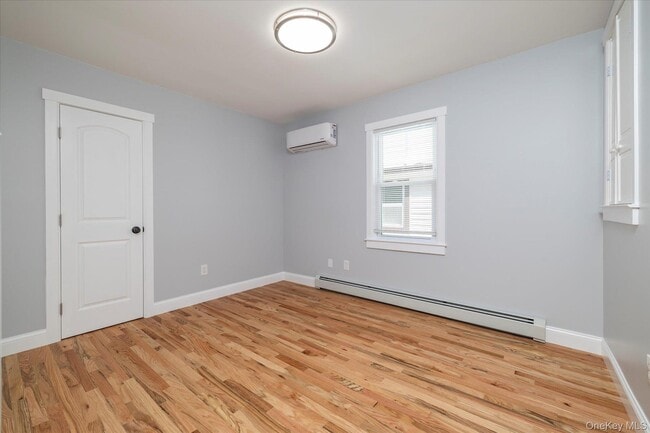 Building Photo - 3-18-320 Beach 88th St