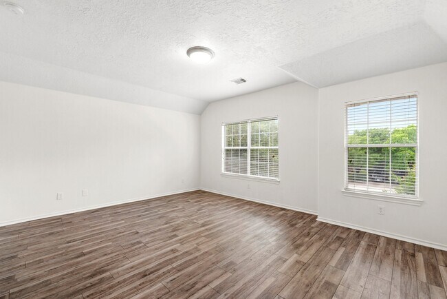 Building Photo - 8710 Thistlemoor Ln