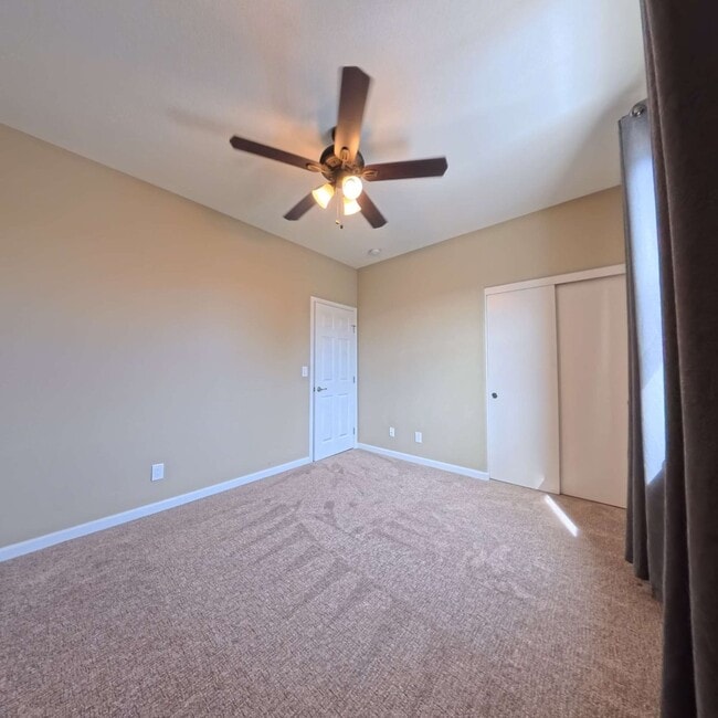 Building Photo - Stylish 2 bedroom 2 bathroom 1 Attached Car Garage at Tripoly South