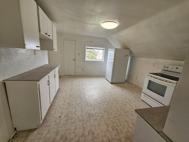 Building Photo - 1804 11th St