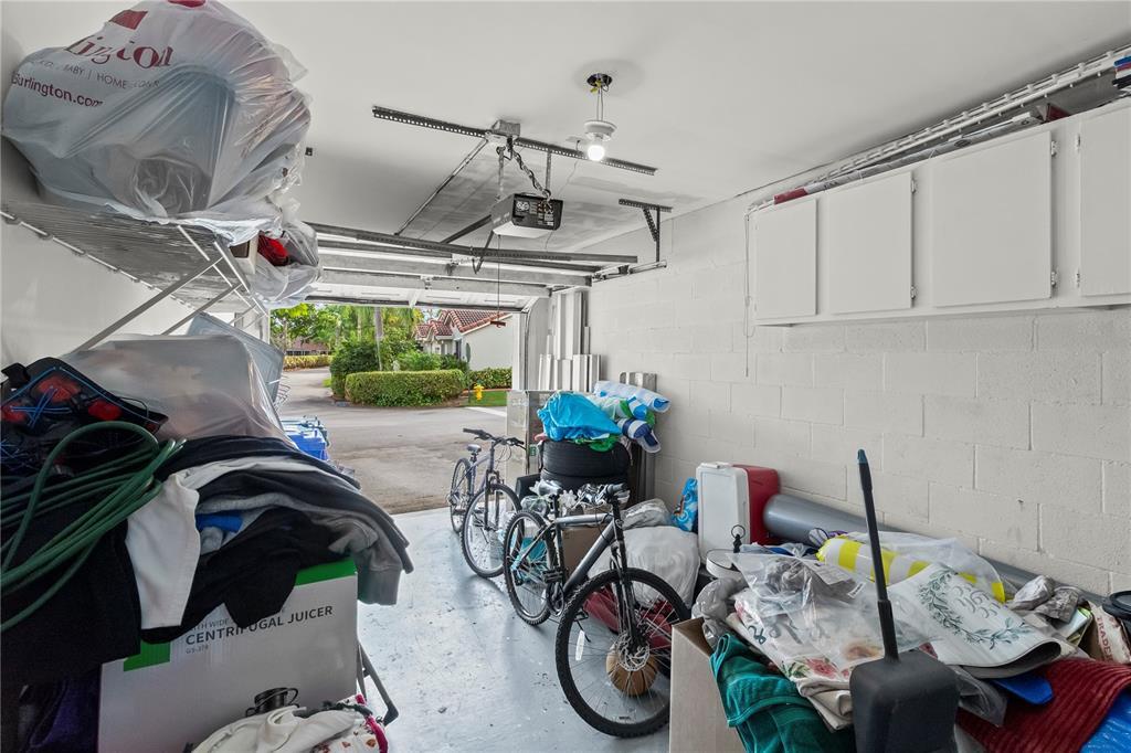 Building Photo - 7464 Pinewalk Dr S