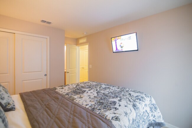 Building Photo - 5135 Compass Bay