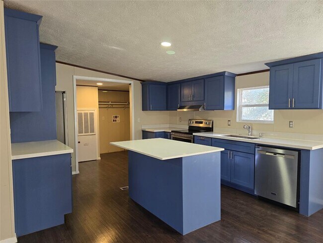 Building Photo - 309 N Buffalo Ave