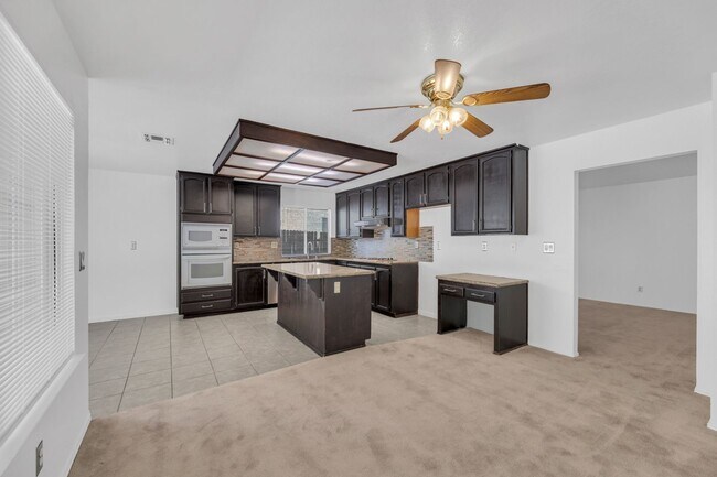 Building Photo - 8327 Trimmer Way
