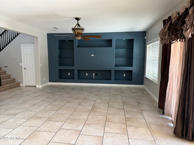 Building Photo - 1843 W Fetlock Trail