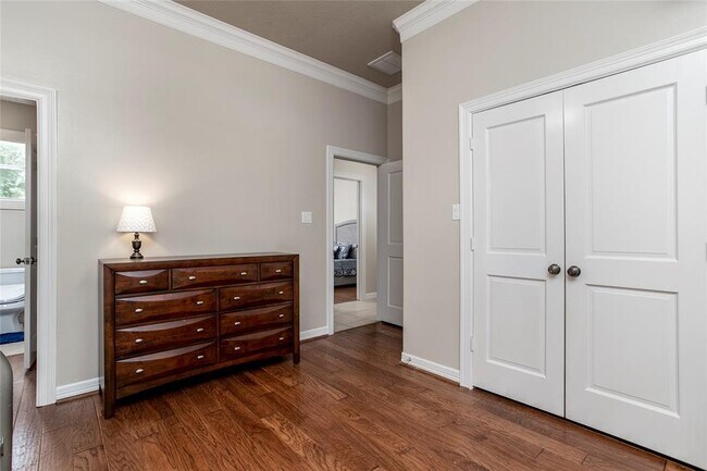 Building Photo - 3722 W Benders Landing Blvd