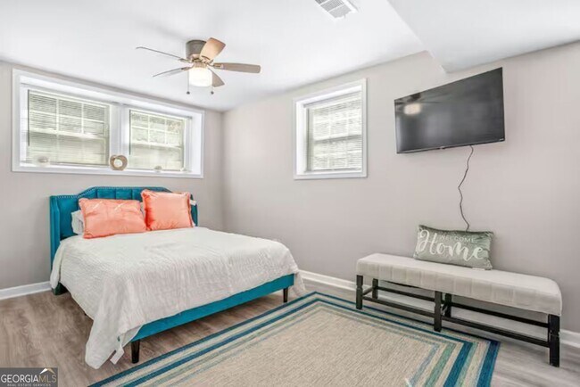 Building Photo - 6741 Gano Dr