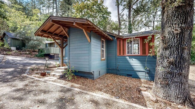Building Photo - 1250 Bentley Dr