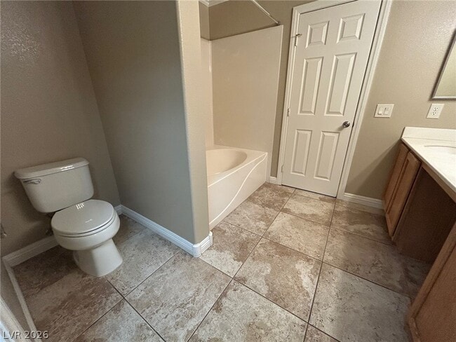 Building Photo - 907 Majestic Oak St