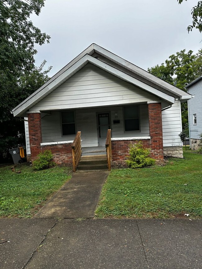 Building Photo - 514 S Washington St