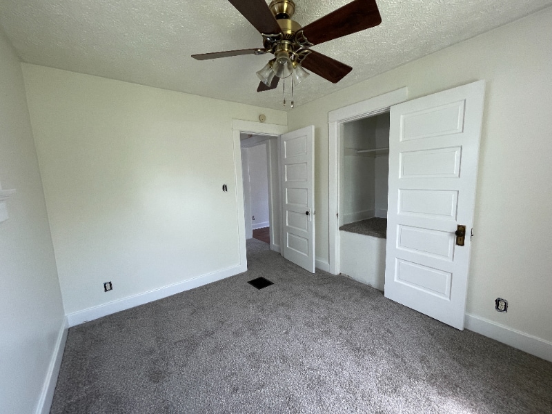 Building Photo - 1226 Edward Dr