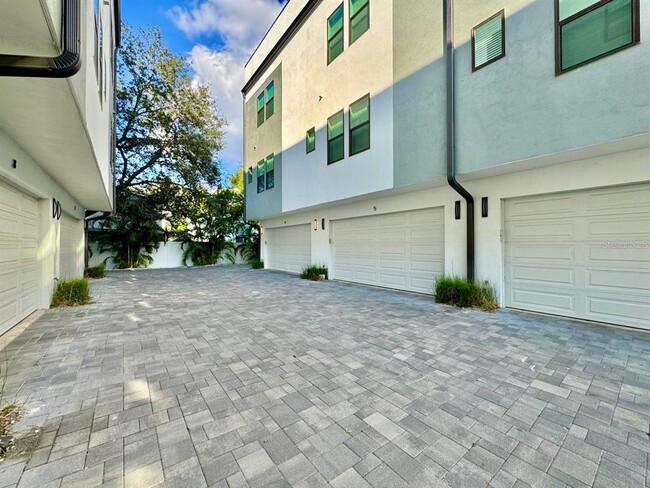 Building Photo - 4215 W North A St