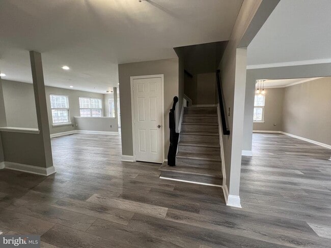 Building Photo - 10108 Oklahoma Ct