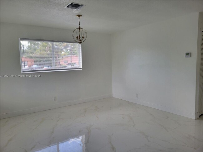 Building Photo - 5641 NW 15th St