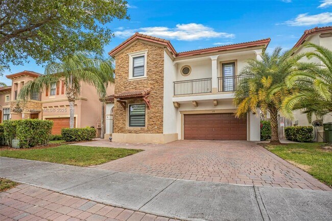 Primary Photo - 628 SE 37th Pl