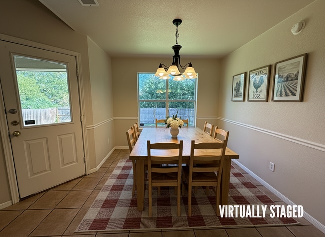 Building Photo - 222 Nolan Ridge Dr