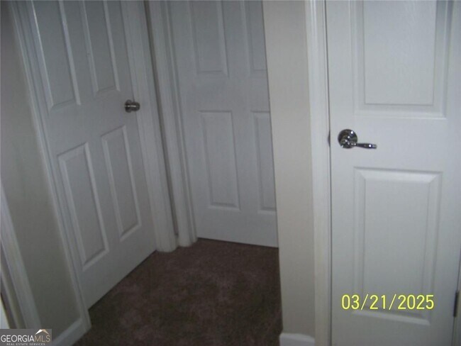 Building Photo - 2787 Deerwood Ln