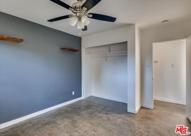 Building Photo - 3171 Silver Lake Blvd