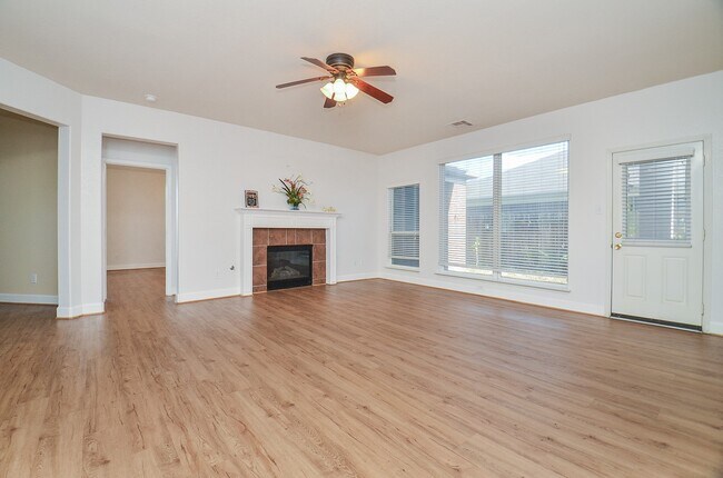 Building Photo - 3003 Sage Grouse Ct