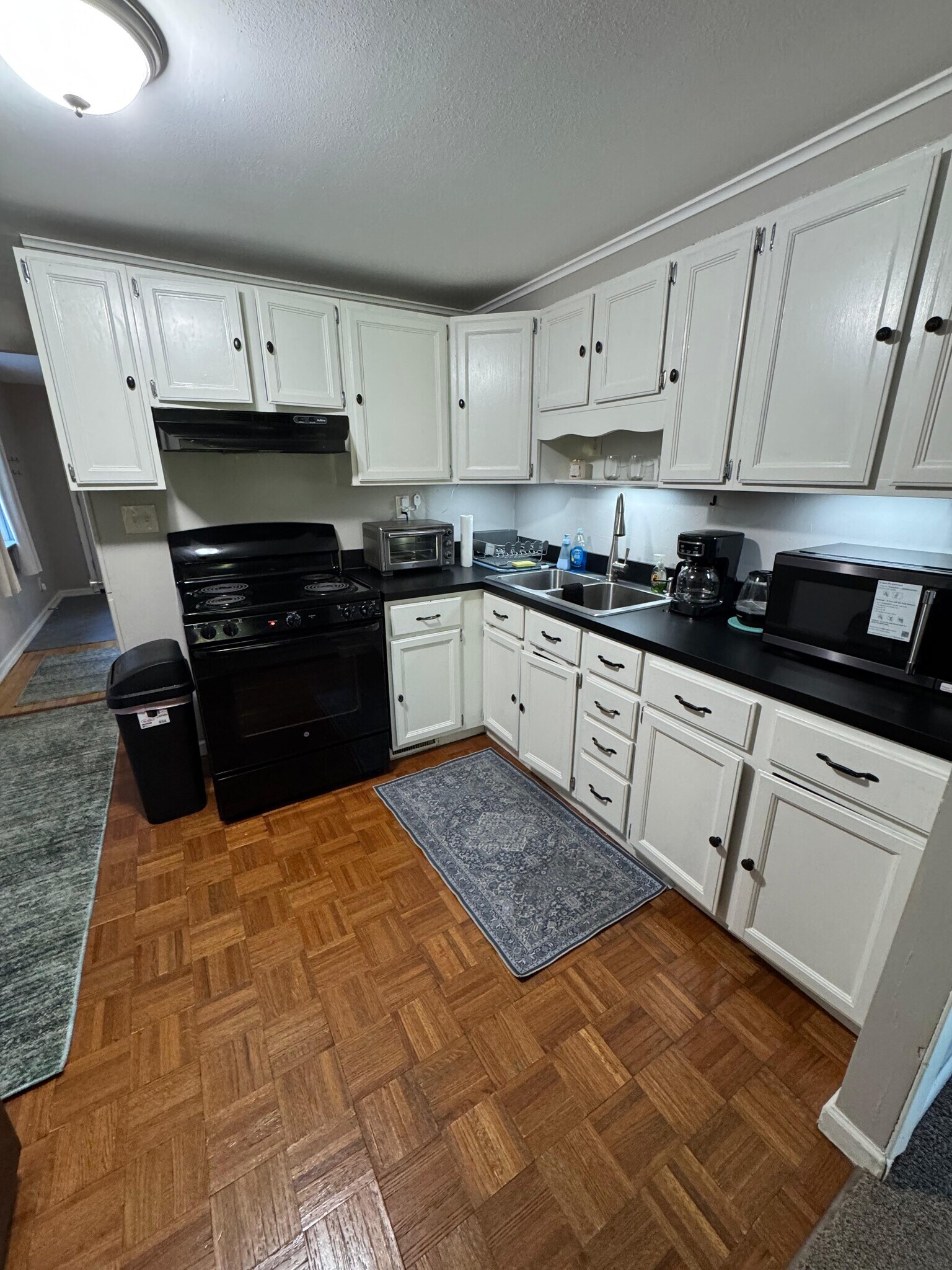 Building Photo - 114 Maple Manor Dr