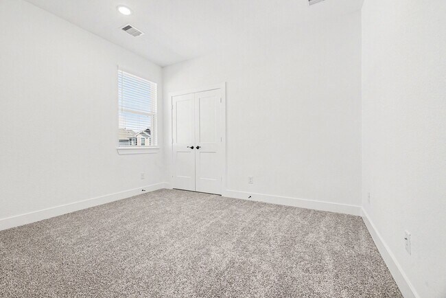 Building Photo - 10846 Day Jassamine Wy