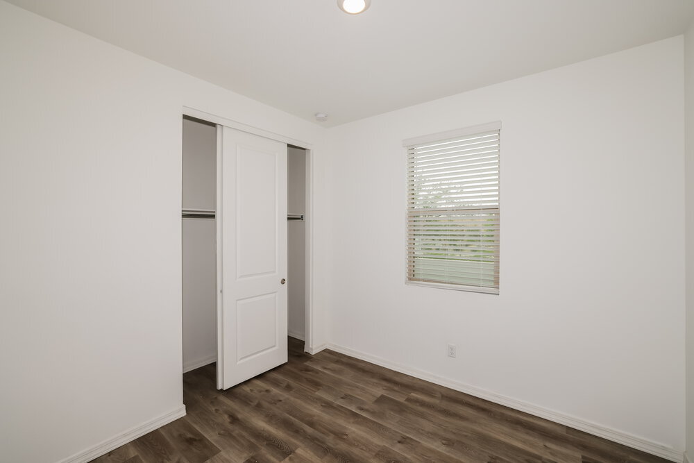 Building Photo - 9259 E Static Ave