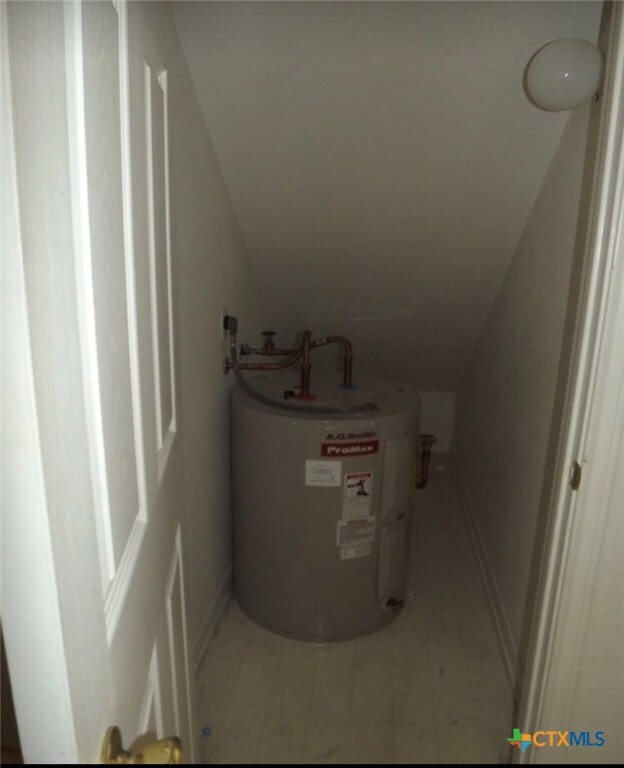 Building Photo - 3803 Ys Pak Ct