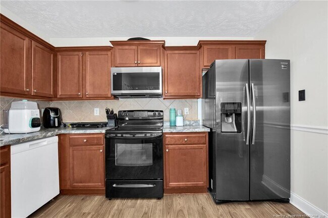 Building Photo - 674 Copper Creek Dr