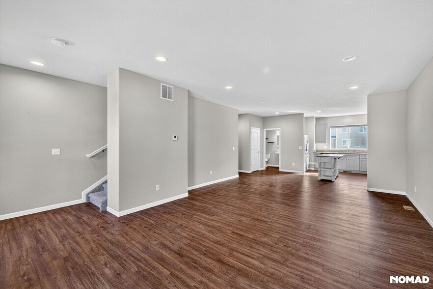 Building Photo - 11250 Florence St