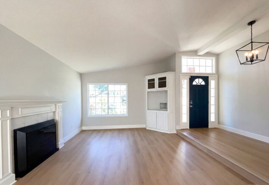 Building Photo - 26842 Palacete Dr