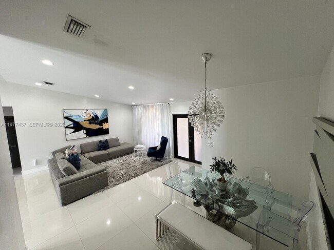 Building Photo - 20789 SW 129th Ct