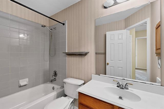 Building Photo - 9229 Azinger Dr