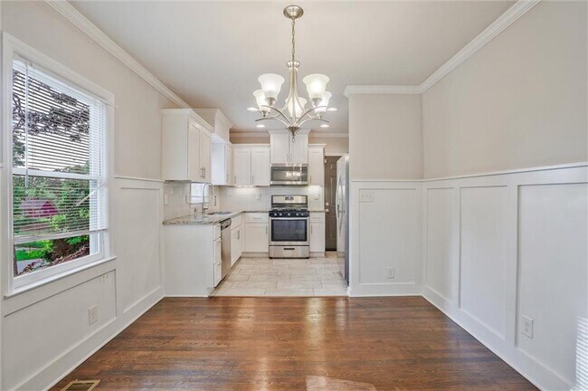 Building Photo - 1834 Ridgeland Dr