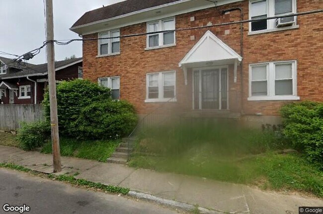Primary Photo - 1844 Deer Park Ave