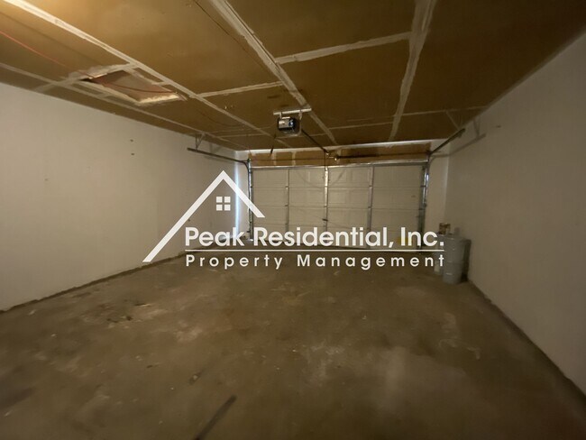 Building Photo - 6938 Tarocco Way