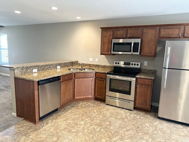 Building Photo - 2 Bed | 2 Bath | 1 Car Attached Villa with Unfinished Basement