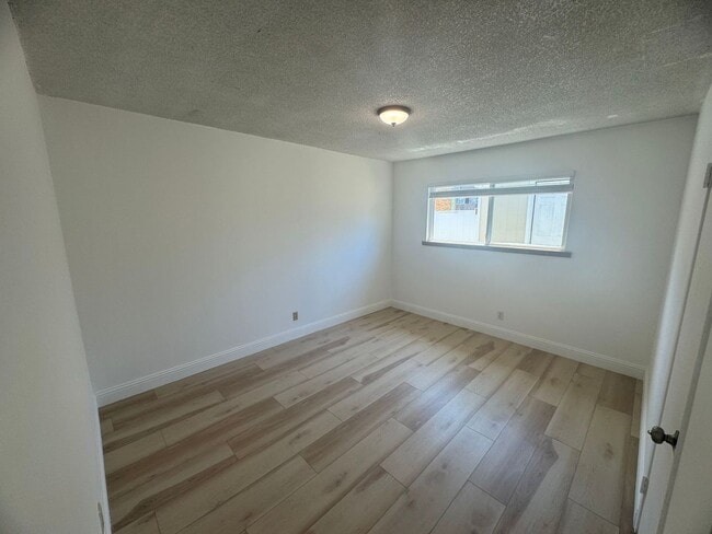 Building Photo - 373 Wawona Ave