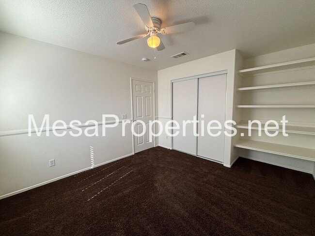 Building Photo - 14350 Jackrabbit Ln