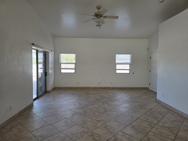 Building Photo - Spacious East Side Oasis – 4 Bed, 2 Bath Home with Premium Upgrades!